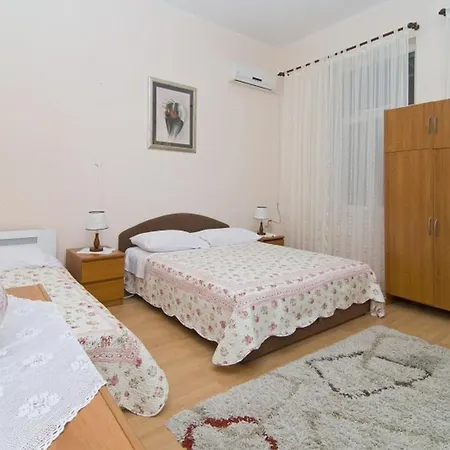 Apartment Vedrana