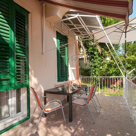 Apartment Vedrana *