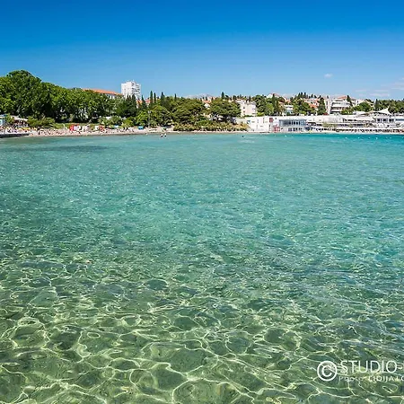 Vedrana Apartment *